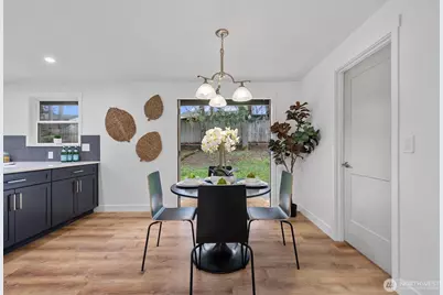 9218 NE 184th Place, Bothell, WA 98011 - Photo 15