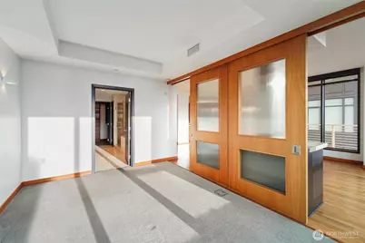 2716 Elliott Avenue #802, Seattle, WA 98121 - Photo 7