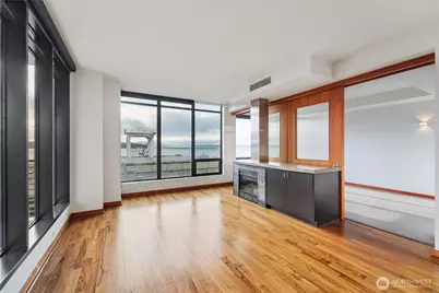 2716 Elliott Avenue #802, Seattle, WA 98121 - Photo 13