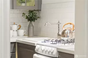 1726 15th Ave, Seattle, WA 98122 - Photo 13