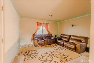 15125 Prescott Lp SE, Yelm, WA 98597 - Photo 13