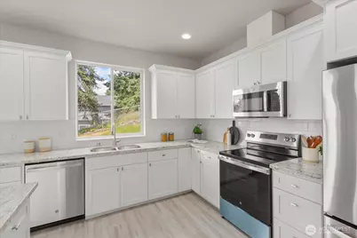 711 S 96th Street, Tacoma, WA 98444 - Photo 13