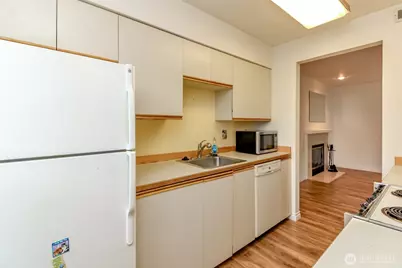 1830 S 336th Street #C102, Federal Way, WA 98003 - Photo 9