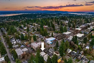 9709 Roosevelt Way NE, Seattle, WA 98115 - Photo 35