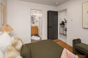 9709 Roosevelt Way NE, Seattle, WA 98115 - Photo 7