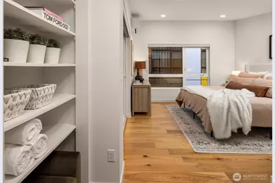 9709 Roosevelt Way NE #A, Seattle, WA 98115 - Photo 27