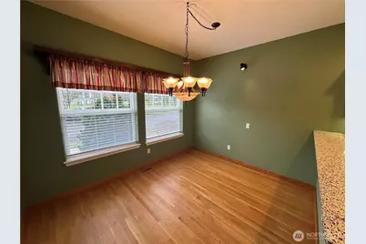 1463 Thompson Circle, DuPont, WA 98327 - Photo 5