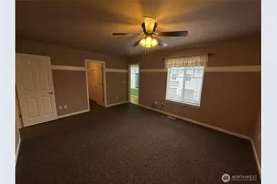 1463 Thompson Circle, DuPont, WA 98327 - Photo 11