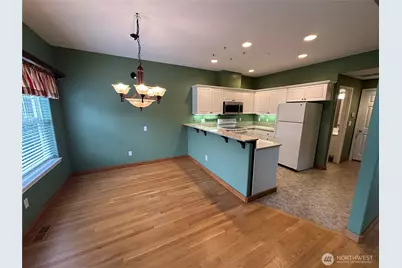 1463 Thompson Circle, DuPont, WA 98327 - Photo 3