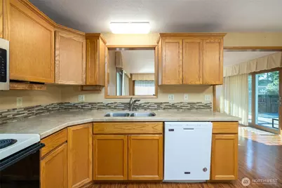 2211 32nd Street, Anacortes, WA 98221 - Photo 29