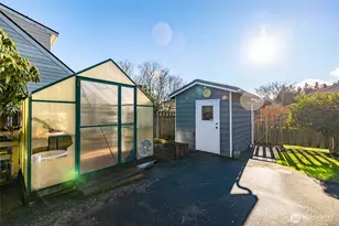 2211 32nd St, Anacortes, WA 98221 - Photo 15