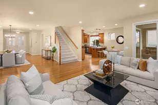 818 S 36th Pl, Renton, WA 98055 - Photo 3