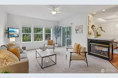 4406 Providence Point Place SE #301, Issaquah, WA 98029 - Photo 3