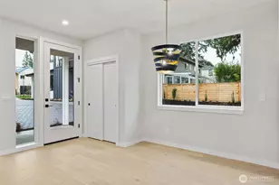 9012 124th Ln NE, Kirkland, WA 98033 - Photo 11