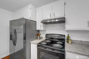 816 N 175th St, Shoreline, WA 98133 - Photo 21