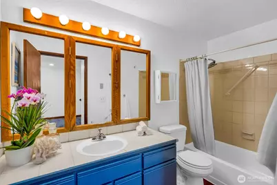 816 N 175th Street #2, Shoreline, WA 98133 - Photo 33