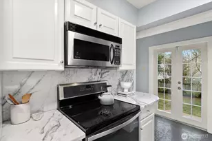 728 33rd Ave, Seattle, WA 98122 - Photo 7