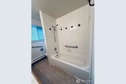 21527 73rd Place W #4, Edmonds, WA 98026 - Photo 9