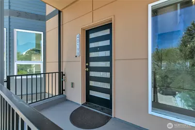4019 4th Avenue NE, Seattle, WA 98105 - Photo 3