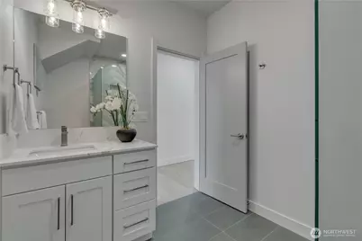 4019 4th Avenue NE, Seattle, WA 98105 - Photo 13