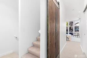 1211 S Grand St, Seattle, WA 98144 - Photo 17