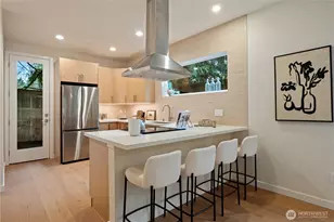 11043 19th Ave NE, Seattle, WA 98125 - Photo 5