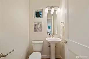 11043 19th Ave NE, Seattle, WA 98125 - Photo 7