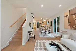 11043 19th Ave NE, Seattle, WA 98125 - Photo 9