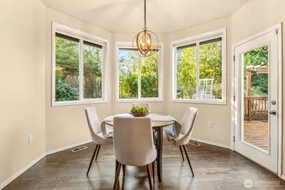 13718 58th Street SE, Snohomish, WA 98290 - Photo 17