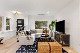 11220 115th Pl NE, Kirkland, WA 98033 - Photo 7