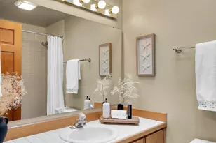 902 7th Ave S, Edmonds, WA 98020 - Photo 23