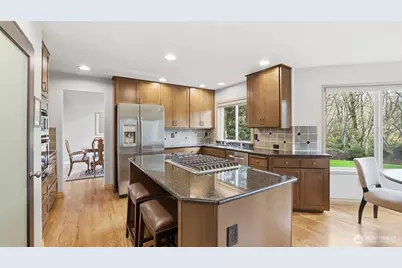 25919 SE 40th Court, Sammamish, WA 98029 - Photo 11