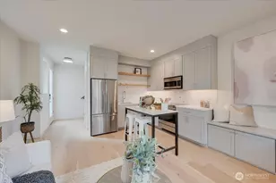 13542 39th Ave NE, Seattle, WA 98125 - Photo 5