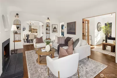 7920 5th Avenue NE, Seattle, WA 98115 - Photo 3