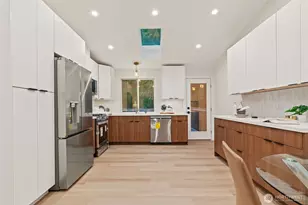 2709 229th Pl NE, Sammamish, WA 98074 - Photo 5