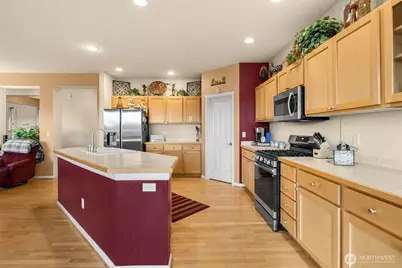 1306 68th Street SE, Auburn, WA 98092 - Photo 13