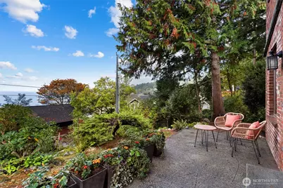 16349 Maplewild Avenue SW, Burien, WA 98166 - Photo 9