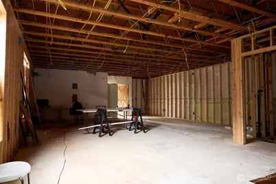 14310 Greenwood Avenue N, Seattle, WA 98133 - Photo 7