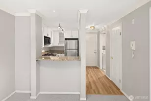 2244 13th Ave W, Seattle, WA 98119 - Photo 9