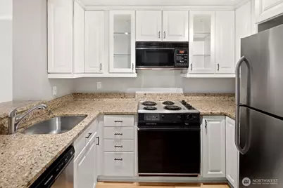 2244 13th Avenue W #407, Seattle, WA 98119 - Photo 11