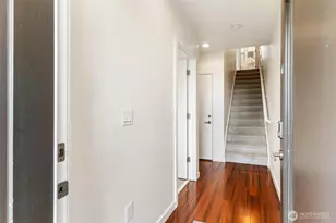 4290 S Greenbelt Station Dr, Seattle, WA 98118 - Photo 3