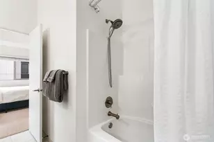 4290 S Greenbelt Station Dr, Seattle, WA 98118 - Photo 23