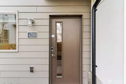 4290 S Greenbelt Station Drive, Seattle, WA 98118 - Photo 29