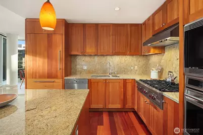 10700 NE 4th Street #2412, Bellevue, WA 98004 - Photo 17