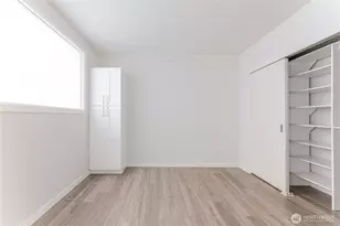 76 Cedar St, Seattle, WA 98121 - Photo 13