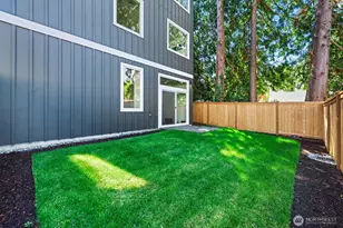 9015 Dibble Ave NW, Seattle, WA 98117 - Photo 29