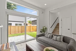 9015 Dibble Ave NW, Seattle, WA 98117 - Photo 23