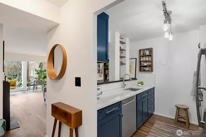 308 E Republican Street #513, Seattle, WA 98102 - Photo 13