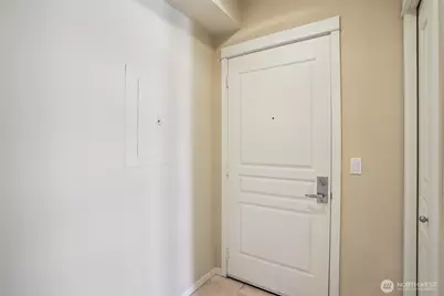 2801 1st Avenue #615, Seattle, WA 98121 - Photo 3