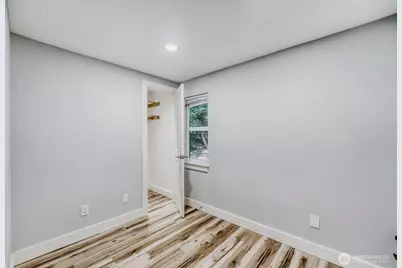 1831 S 268th #6, Des Moines, WA 98198 - Photo 11